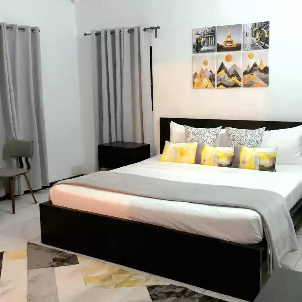 2 bedroom Unit (Rm 4)